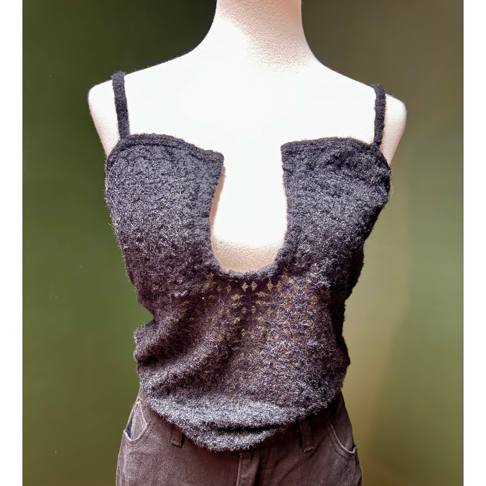 Fashion Brand Company Black Knit‎ Crop Top Deep V Neck Sleeveless 1X RARE